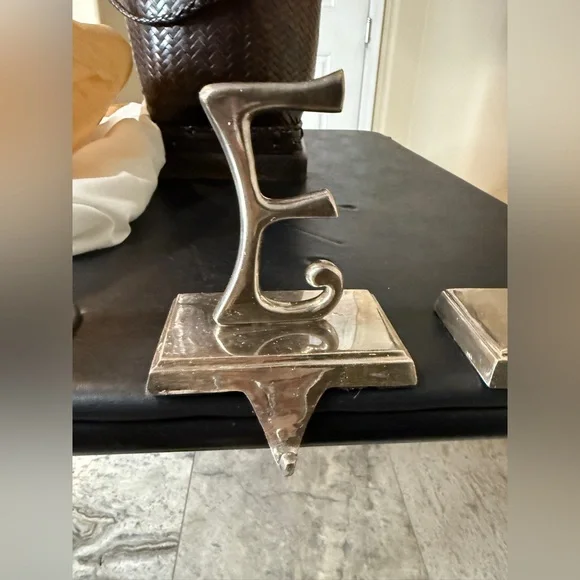 Pottery Barn Heavy Silver Stocking Holder Curly Letter E