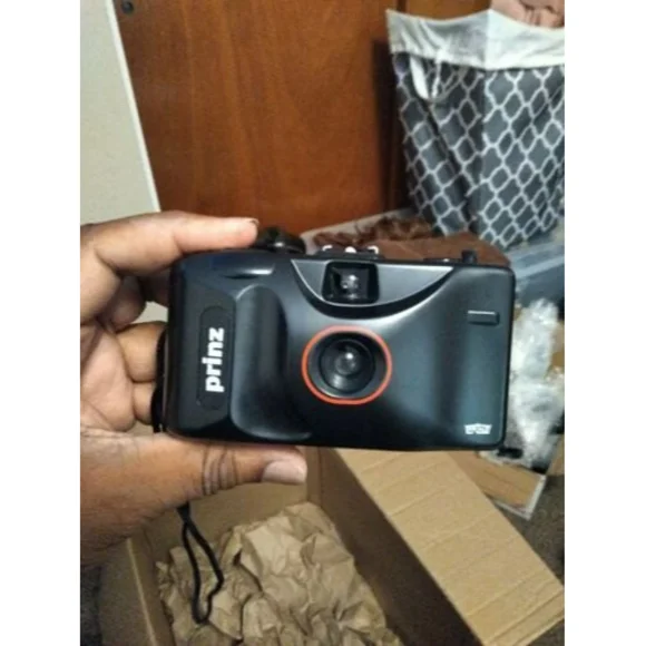 VINTAGE PRINZ 35mm REUSABLE CAMERA