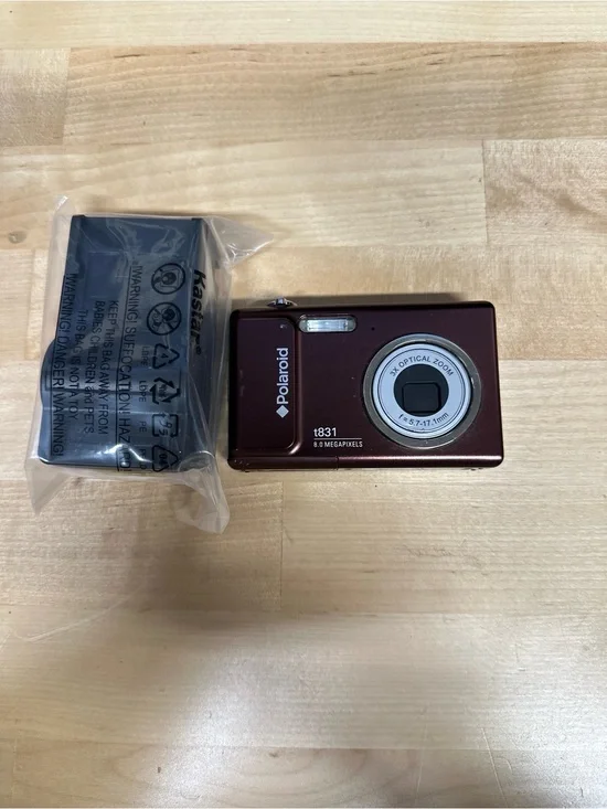 Polaroid T831 Compact Digital Camera - Burgundy