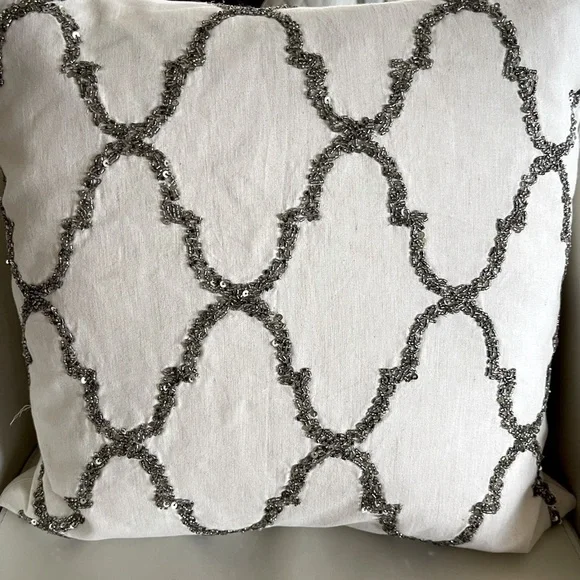 18X18”‎ Price reduced Pottery Barn Natural white and silver beaded pillow