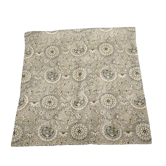 POTTERY BARN Green Ivory Floral Medallion‎ Pillow Sham 17