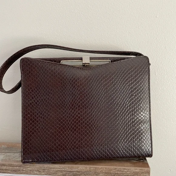 Vintage 1950 Purse Handbag with gold tone hardware