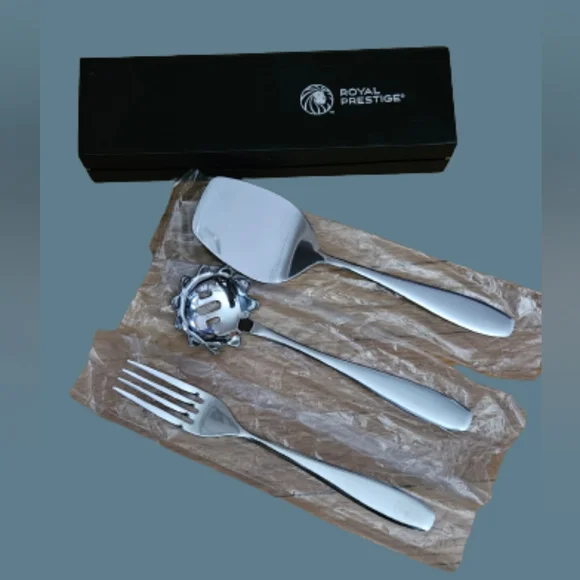NWOT Royal Prestige 3-Piece Deluxe Serving Set