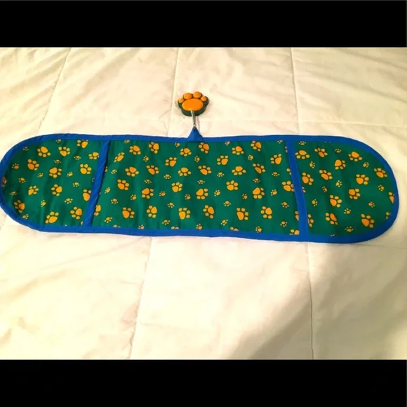 *3/$20* PLENTIFUL PAWS TOWEL & HOOK SET. TERRY ON REVERSE SIDE TO WIPE YOUR DOG.