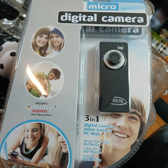 Micros Sleek Black Digital Camera