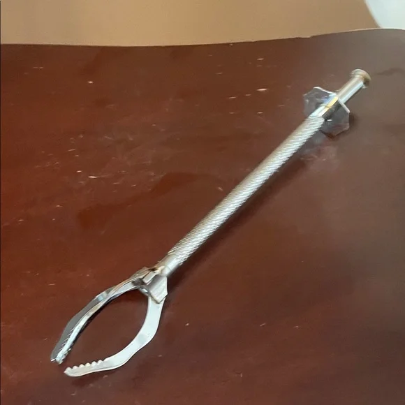 Vintage Silver Metal Tongs ice / sugar cubes