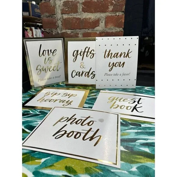 7 Gold Cardboard Party signs