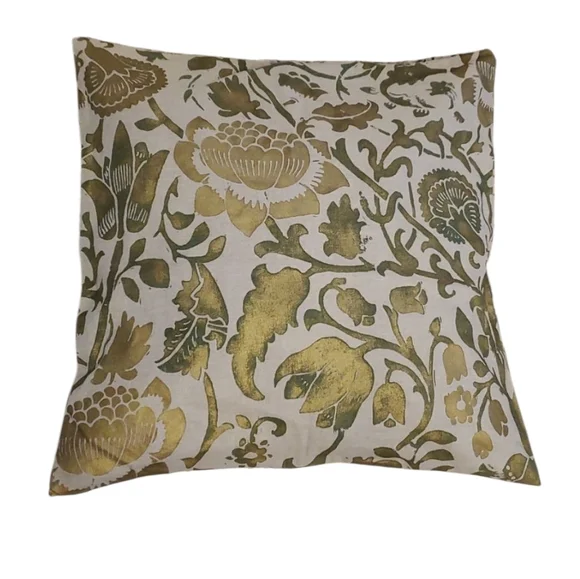 Pottery Barn Linen/Cotton Botanical Gold and Green Accent Sham.
