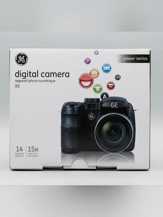 GE- Digital Camera with 15x Optical Zoom