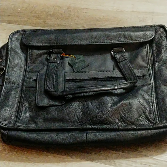 Excelle leather bag