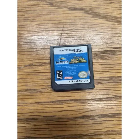 SeaWorld Shamu's Deep Sea‎ Adventures Nintendo DS Game Cartridge