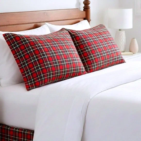 Pottery Barn Tartan Plaid Standard Pillow‎ Shams Set of 2 Red Cotton Holiday