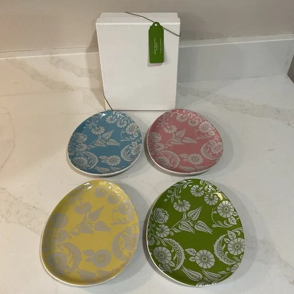 4 Pottery Barn Easter Plates 8