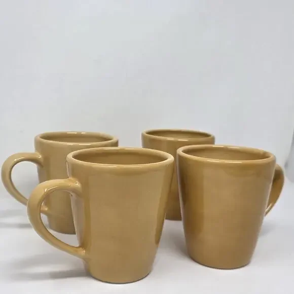 Pottery Barn Sausalito Amber Yellow Mug Made in China Set Of 4 **flaw