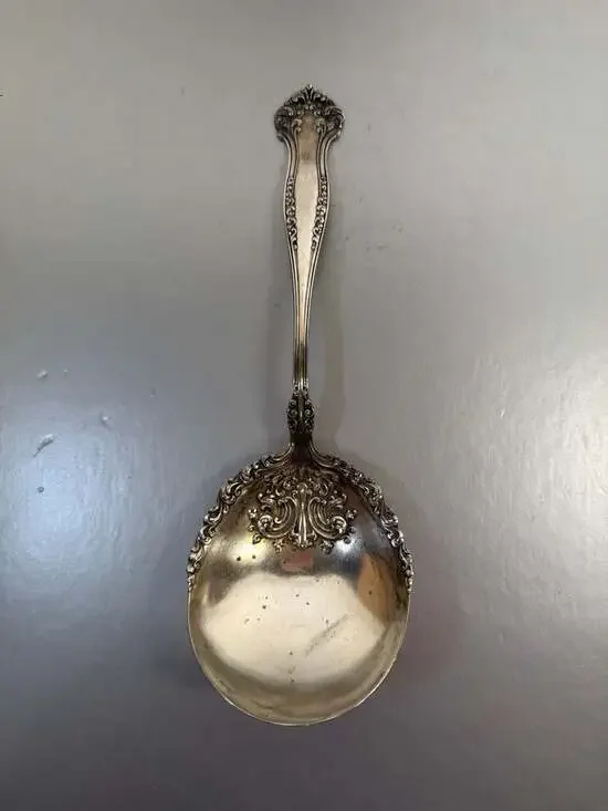 1847 Rogers Bros Avon Pattern Silverplate Berry Serving Spoon 9