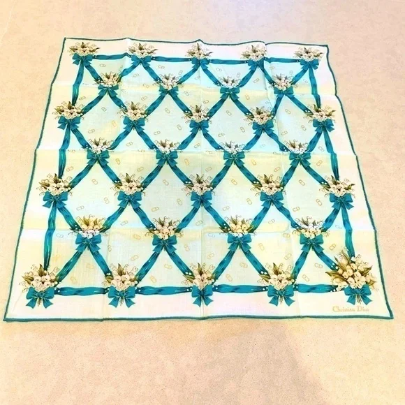 CHRISTIAN Dior Scarf 𝅺