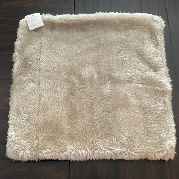 Pottery Barn Faux Fur Pillow Cover, NWOT