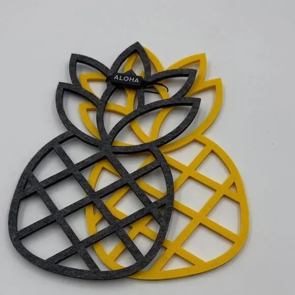 Pineapple Shaped Trivets in Gray and Yellow