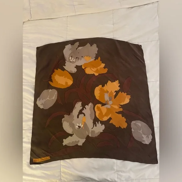 DIOR SCARF