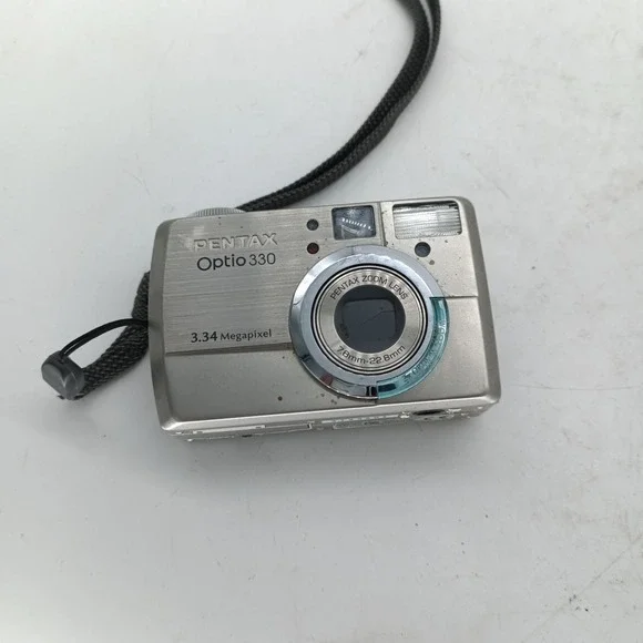 Pentax Optio 330 Digital Camera 3.34MP Silver Compact Point and Shoot Y2K ic