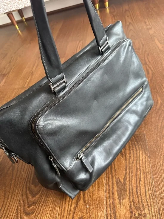 Tumi Black Leather Briefcase Tote with Front Zip Pockets