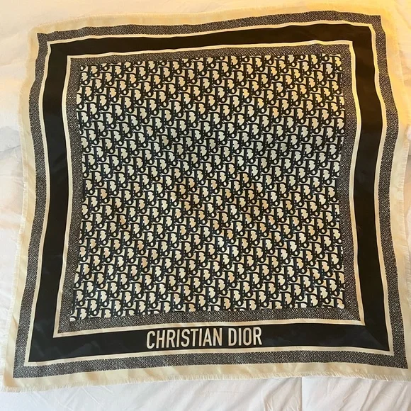 Dior Oblique Diortwin 70 Square Scarf
