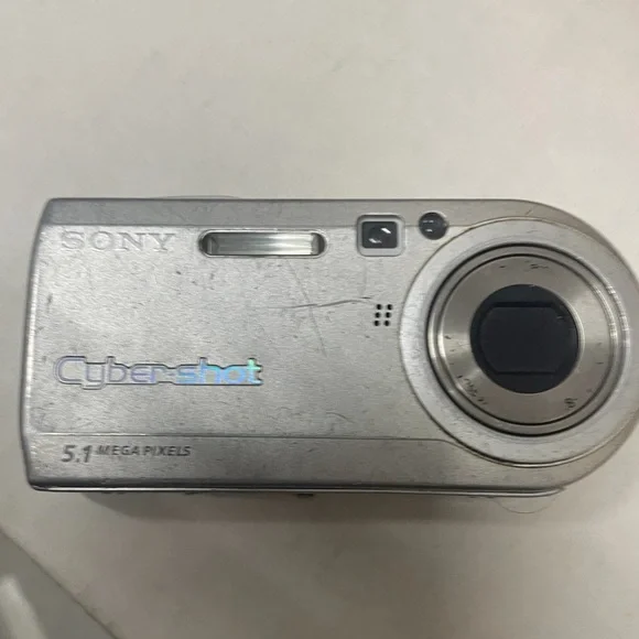 Sony Cybershot DSCP100 5.1MP Digital Camera with 3x Optical Zoom