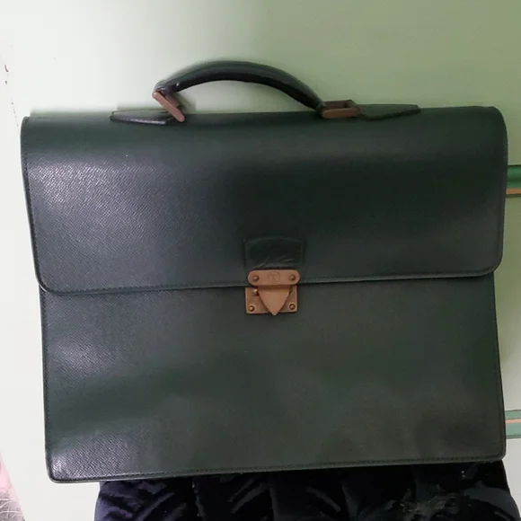 Authentic Louis Vuitton Elegant Green Leather Briefcase