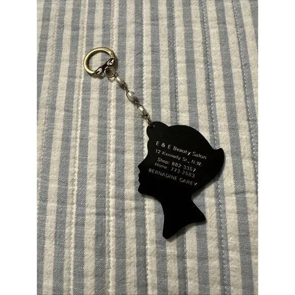 Vintage E & E Beauty‎ Salon Hair Styling Parlor Keychain