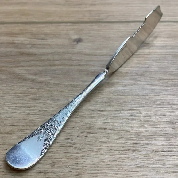 1847‎ Rogers Bros 1878 | Lorne | Silver Plate Twisted Master Butter Knife