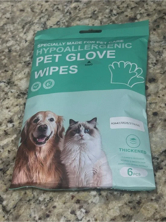 Pet Glove Wipes for Dogs and Cats, Daily Care and Travel