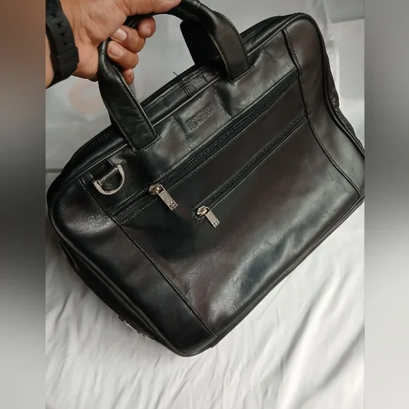 Kenneth Cole Reaction Men's Black Leather Bag