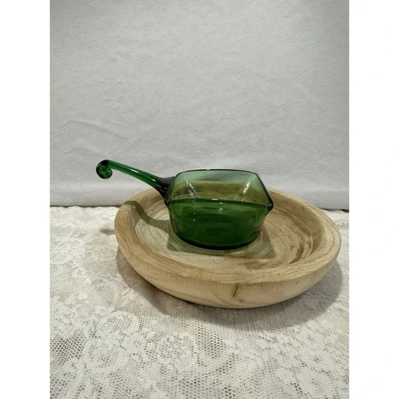 Vintage Emerald Green Glass Pot with Handle Foraging Serving‎ Kitchenware