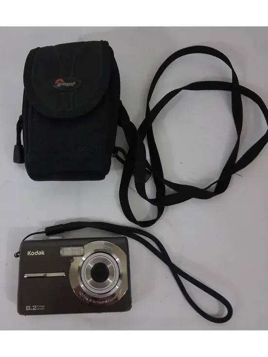 KODAK EasyShare M853 8.2 mega pixels Parts Only Untested