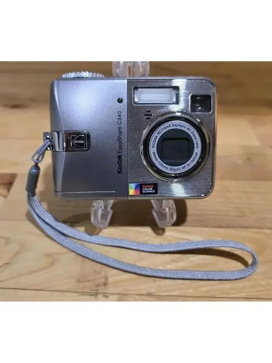 Kodak EasyShare C340 5MP Digital Camera 3x Zoom Silver PARTS Or Repair