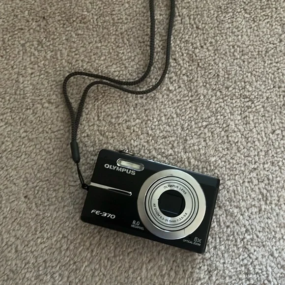 Olympus fe-370 digital camera