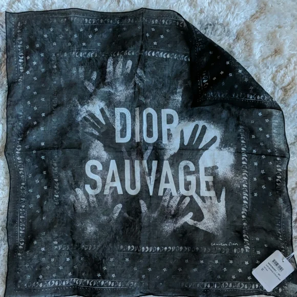 Dior Sauvage Scarf : 60% off retail price