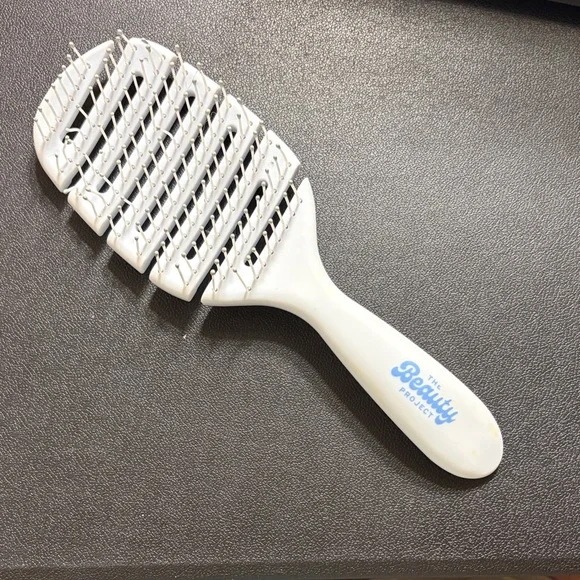 The Beauty Project Dog Hair Brush
