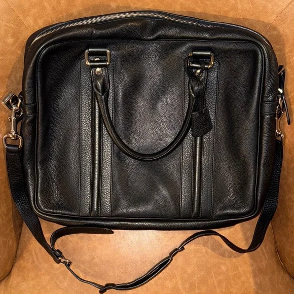 Gucci Black Leather Laptop Case Messenger Men's Bag lock and keys