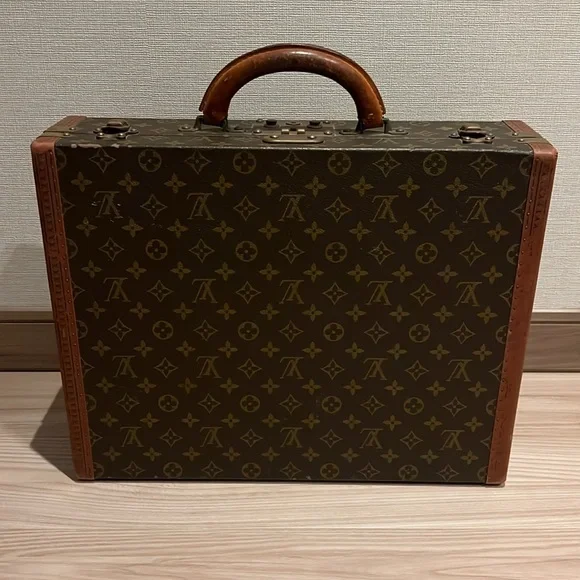 Louis Vuitton Trunk Monogram Coteville 45