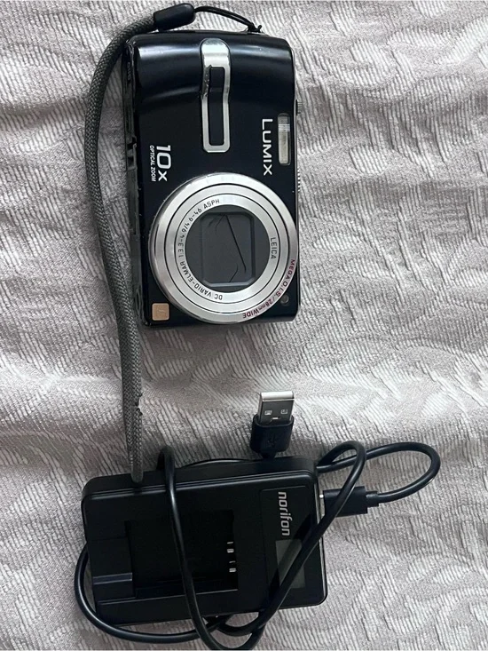 Umi Lumix Black Compact Digital Camera with Silver Lens Trim