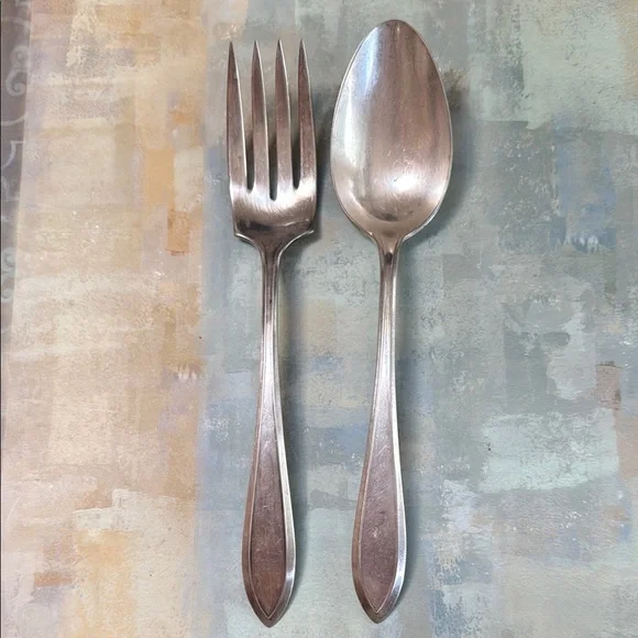 Wm. Rogers Elegant Silver Fork and Spoon Set