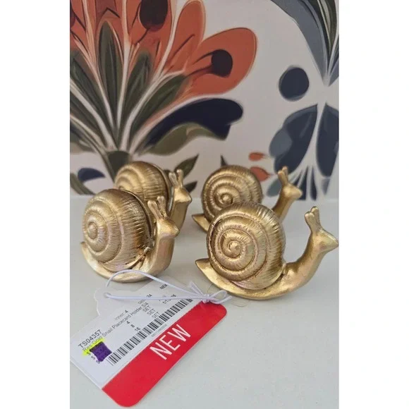 Gold Snail Place Card Holders Set of 4 Resin Textured Table Decor TS04357