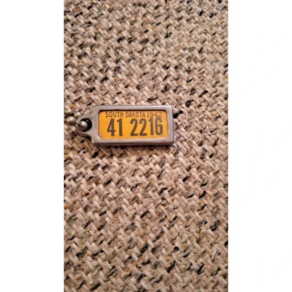 RARE 1942 South Dakota 41 2216 DAV License Plate tag‎ key chain Disabled Am Vet
