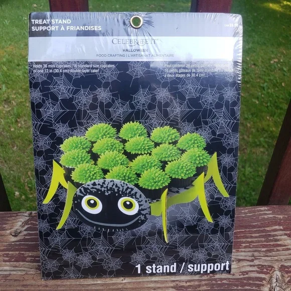 NEW Spider Cupcake / Treat Stand BY Celebrate It!