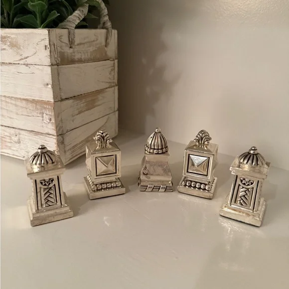 Bombay Co. Set of 5 Of Silver Plated Mini Salt And Pepper Shakers No Box