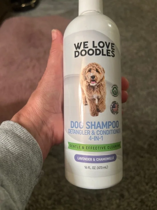 We Love Doodles dog shampoo 4-in-1
