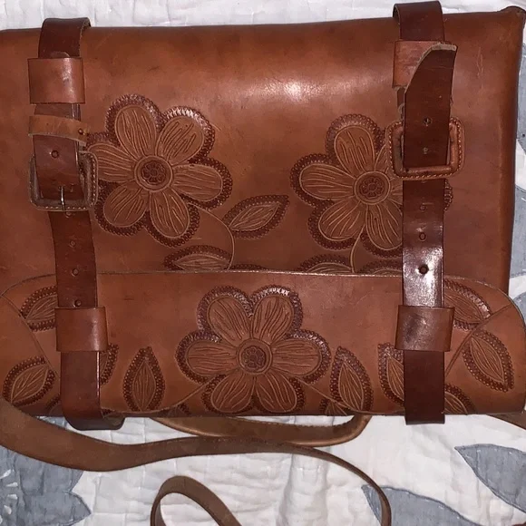 🇲🇽 Authentic Artisan Handmade Mexican Leather Embossed Briefcase 💼