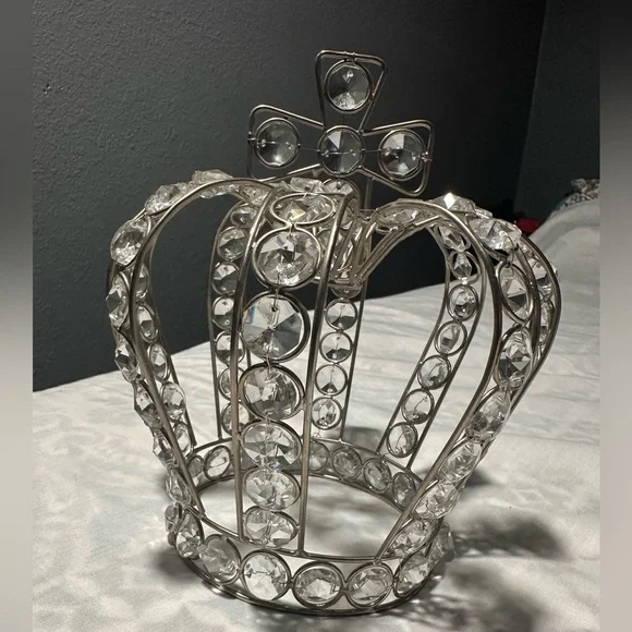 Elegant Silver Crown Decoration