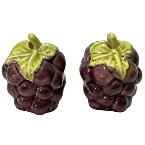 Vtg Grapes Salt & Pepper Shakers Ceramic 3